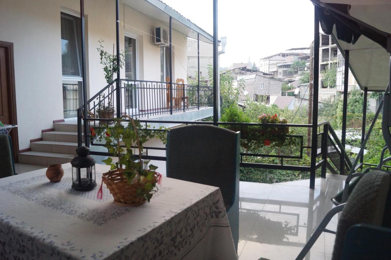Arteast Hostel エレバン エクステリア 写真