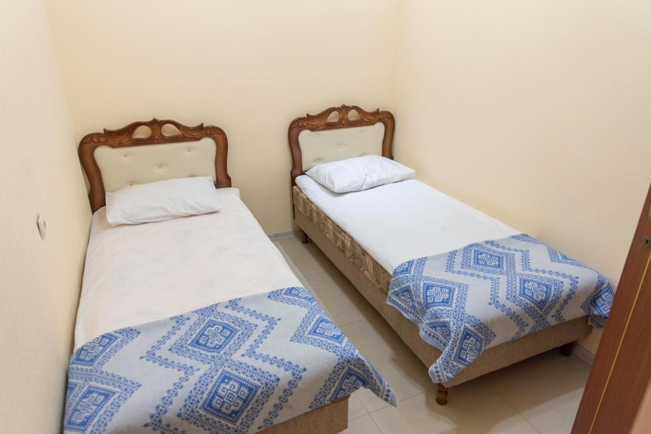 Arteast Hostel エレバン エクステリア 写真