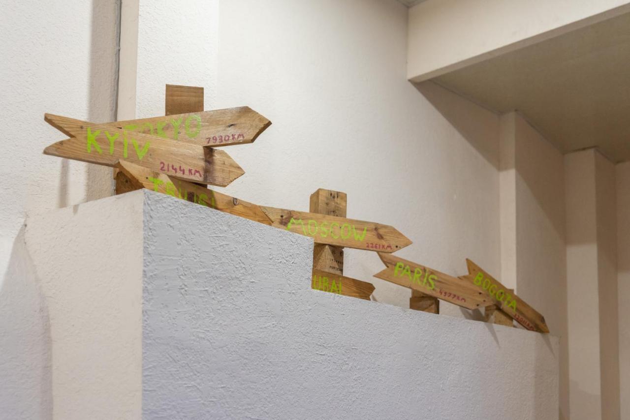 Arteast Hostel エレバン エクステリア 写真