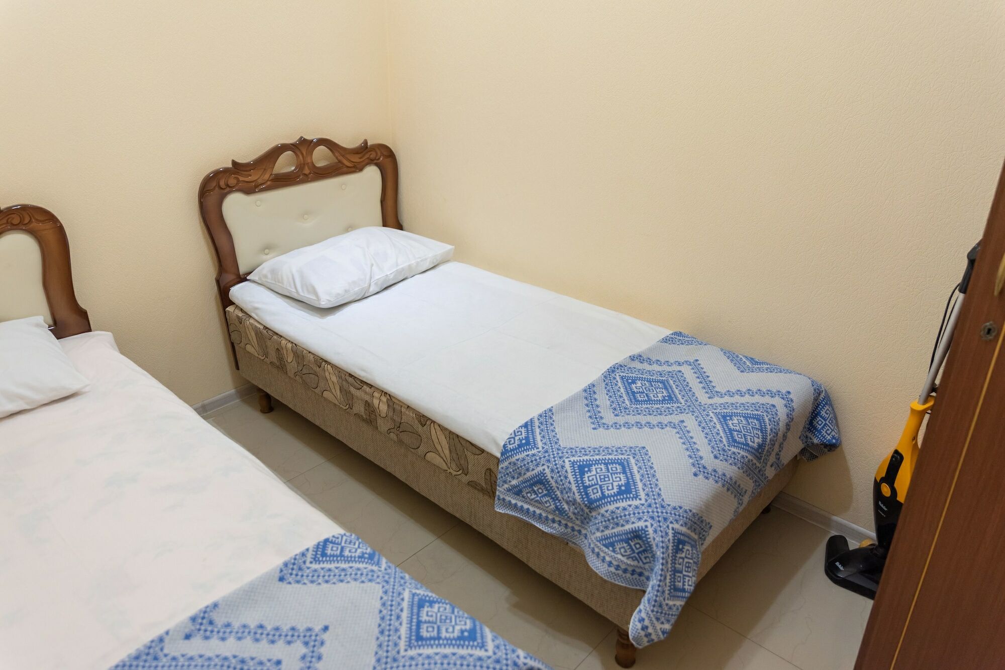 Arteast Hostel エレバン エクステリア 写真